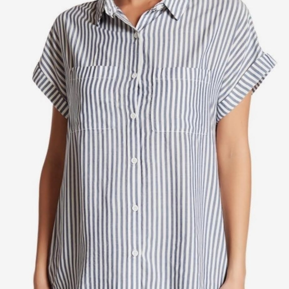BeachLunchLounge women's striped short sleeves button down shirt size M
